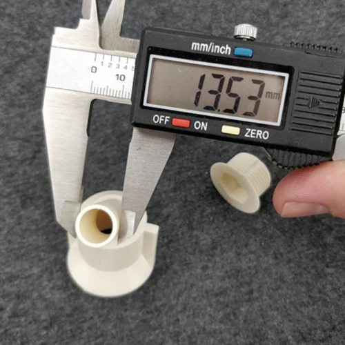 Drain Spout Bulkhead for Drip Trays - Image 7