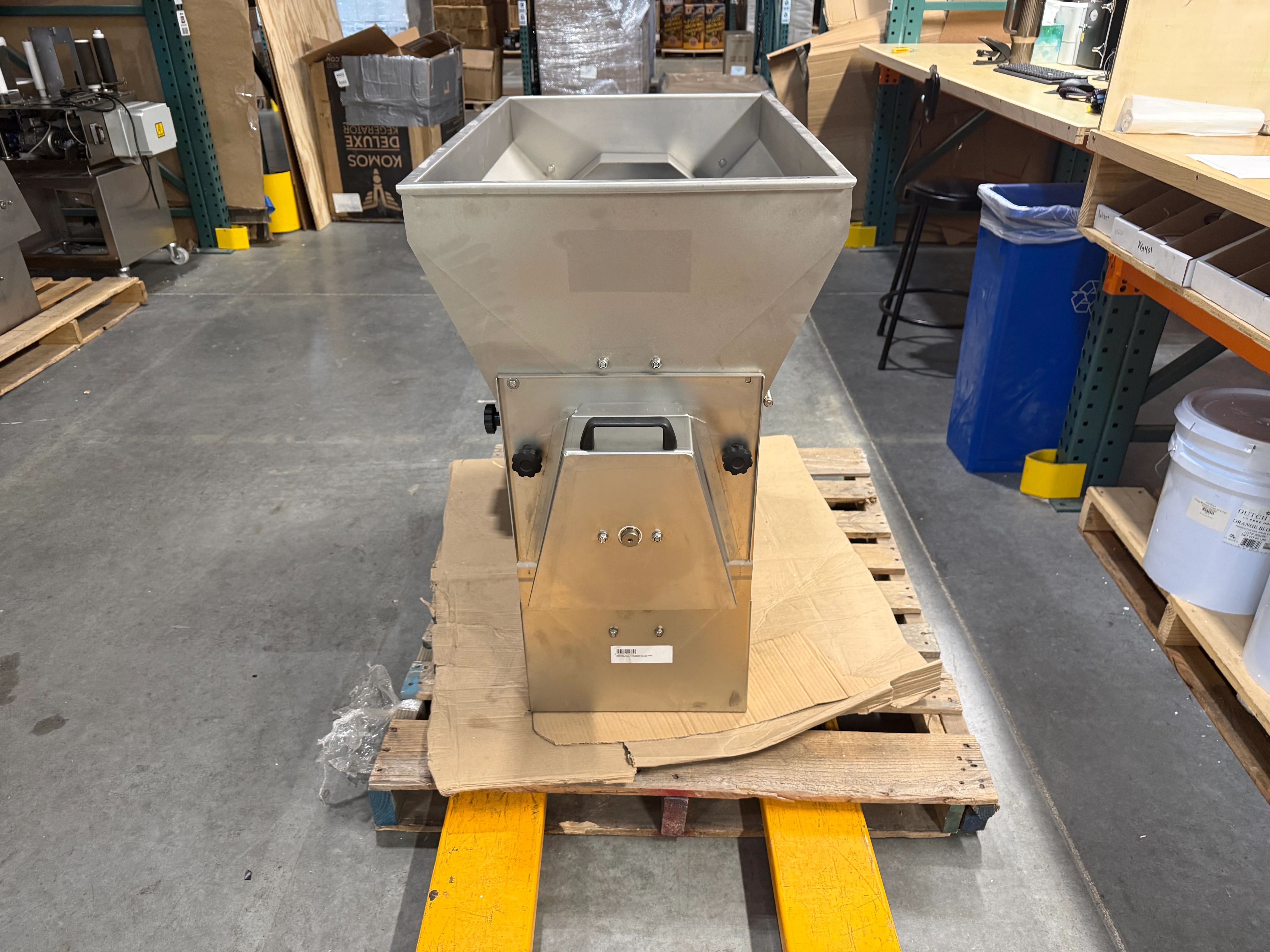 EnoItalia Jolly 25 Destemmer | Built-In Must Pump | Stainless Steel | 2 HP | 220V Single Phase - Scratch & Dent - Image 4