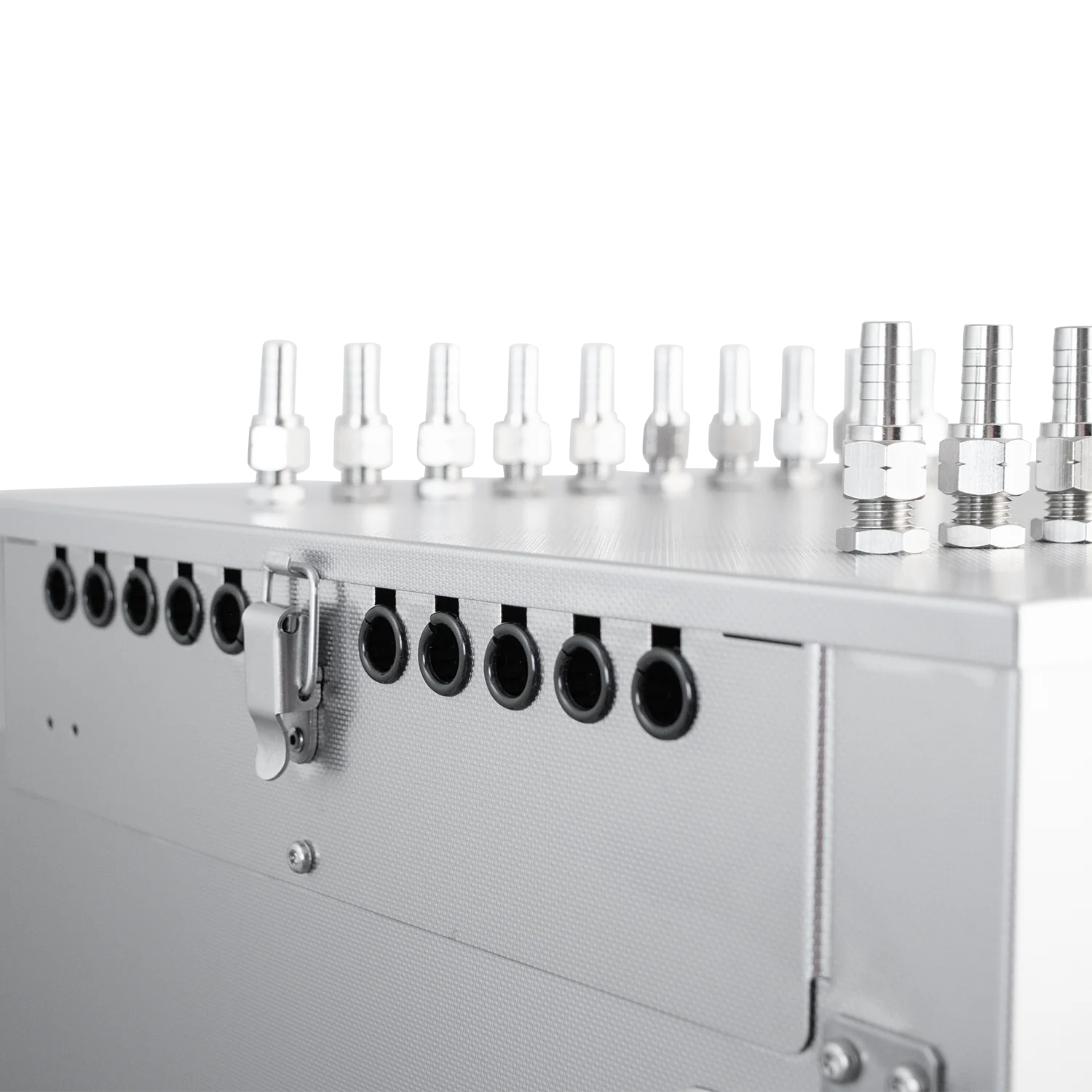 MB® MiniChilly | Multi-Tank Glycol Chiller | Bulkhead Sets for 10 Fermenters | Digital Temp Control | Rolling Casters | Stainless Steel Enclosure | 1.2 HP - Image 5