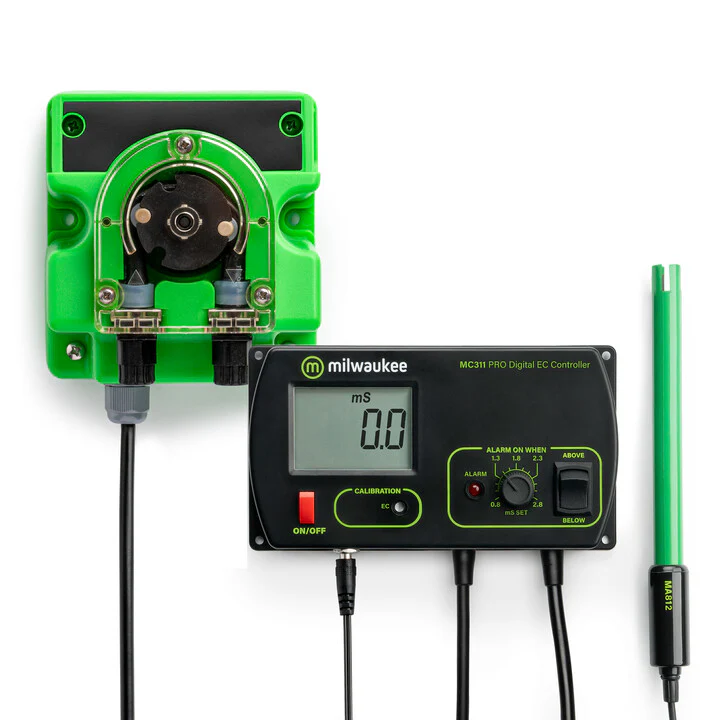 Milwaukee MC740 PRO Conductivity (EC) Controller and Pump Kit - Image 2