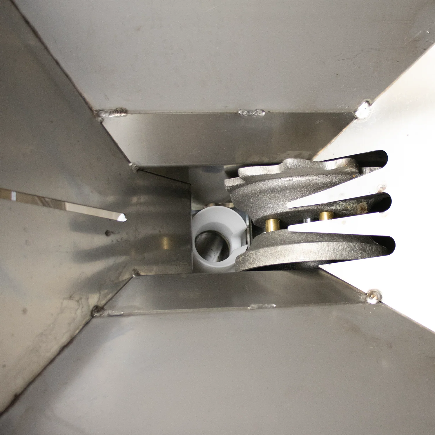 Pneumatic Bottle Corker | Hopper | Rolling Base | P12 | MEP - Image 4